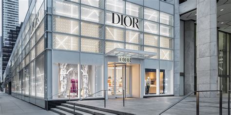 christian Dior boutique locations